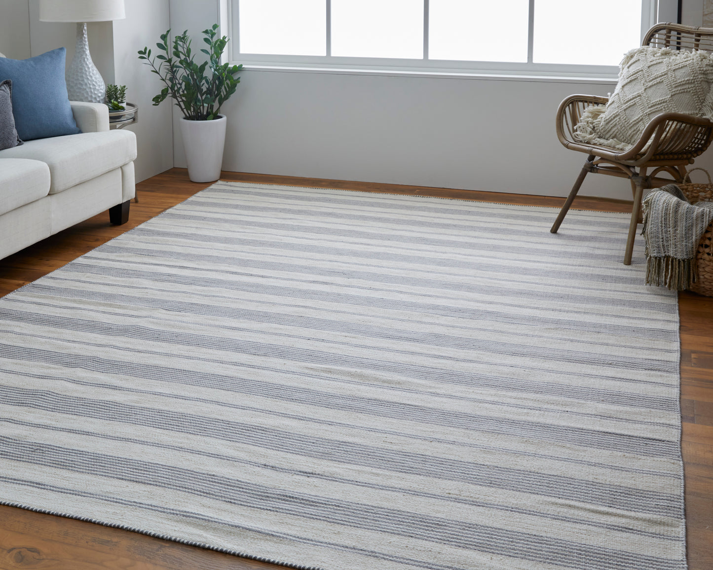 Duprine Transitional/Casual/Nautical & Coastal Stripes/Geometric Gray/Ivory - Feizy Rug