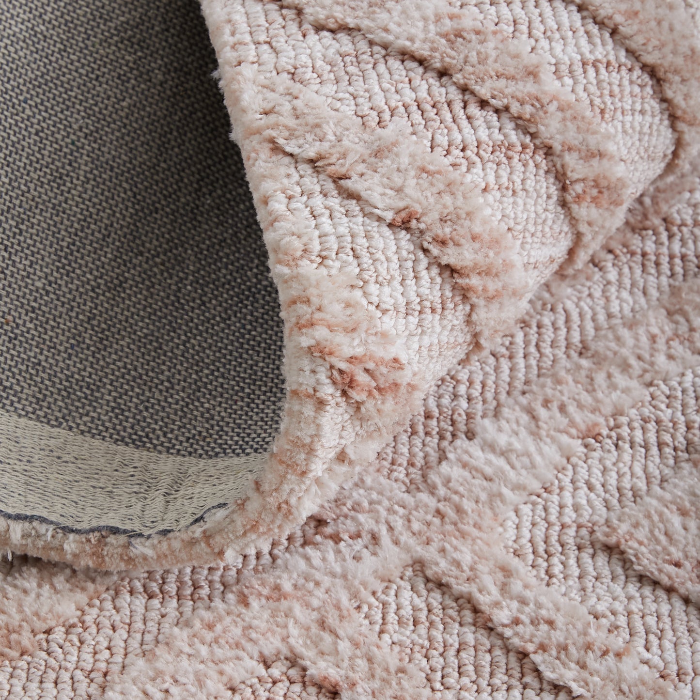 Colton Modern/Farmhouse Diamond Pink/Ivory - Feizy Rug
