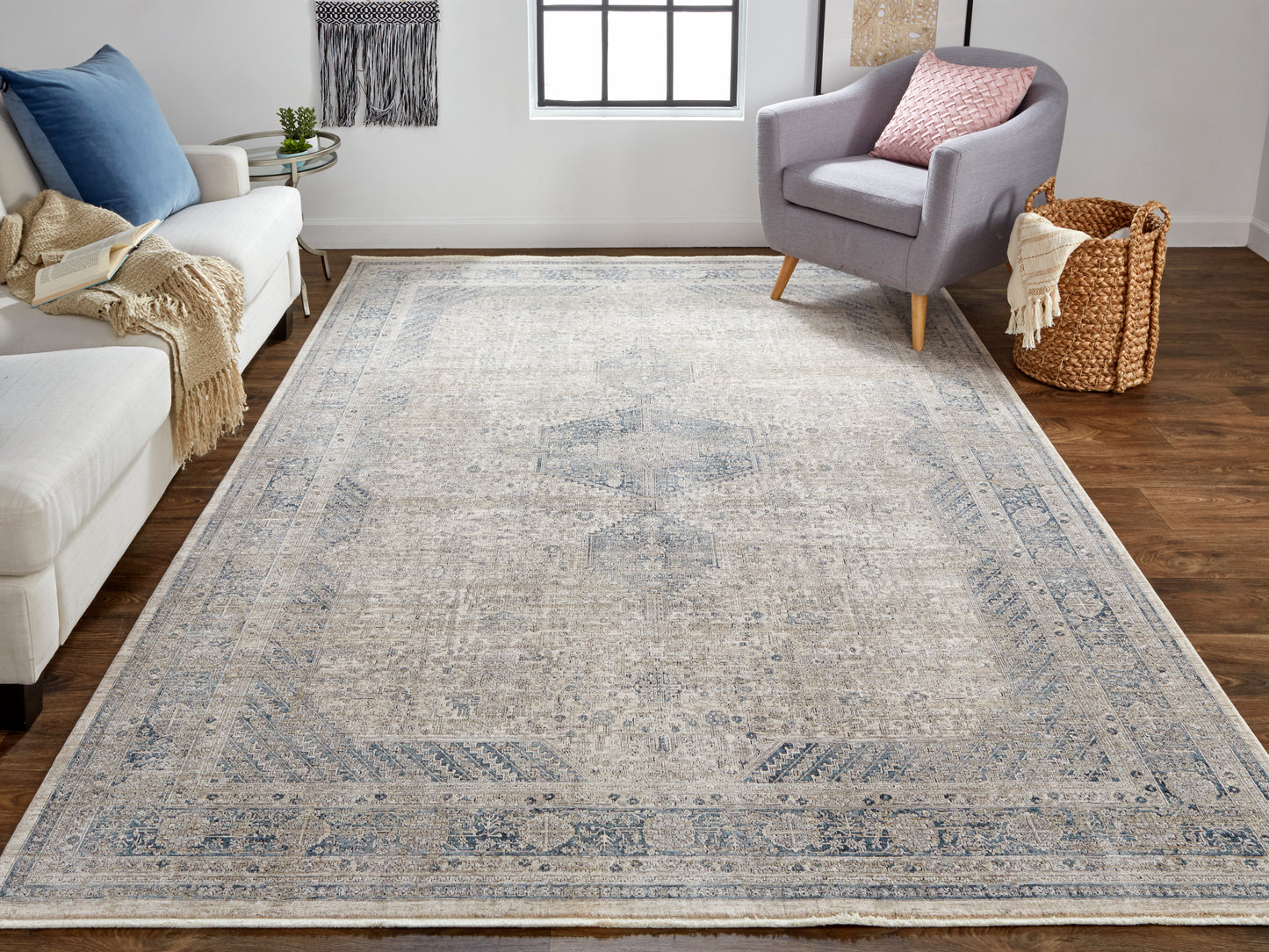 Marquette Transitional/Bohemian & Eclectic/Vintage Taupe/Gray/Blue Accent Rug
