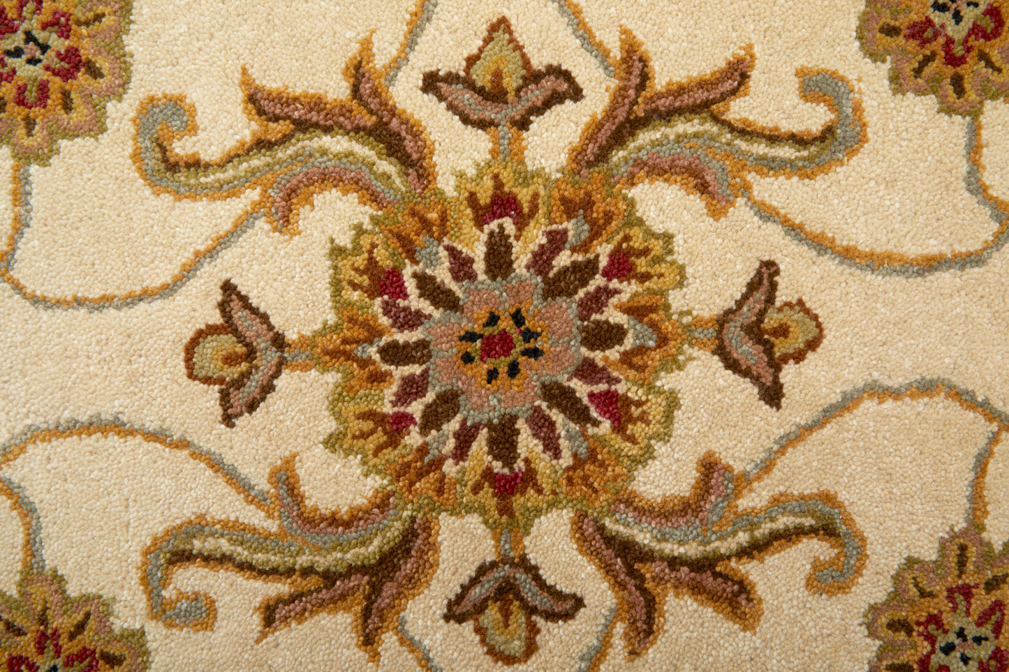 Wagner Traditional/Classic/Vintage Oriental/Persian/Bordered Tan/Gold/Red - Feizy Rug