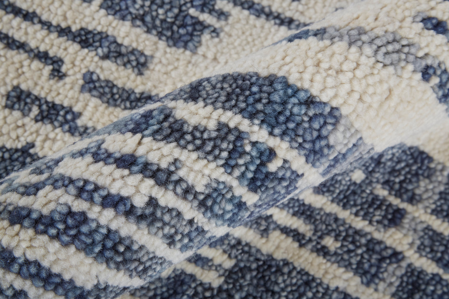Roxford Transitional/Industrial Abstract Ivory/Blue - Feizy Rug