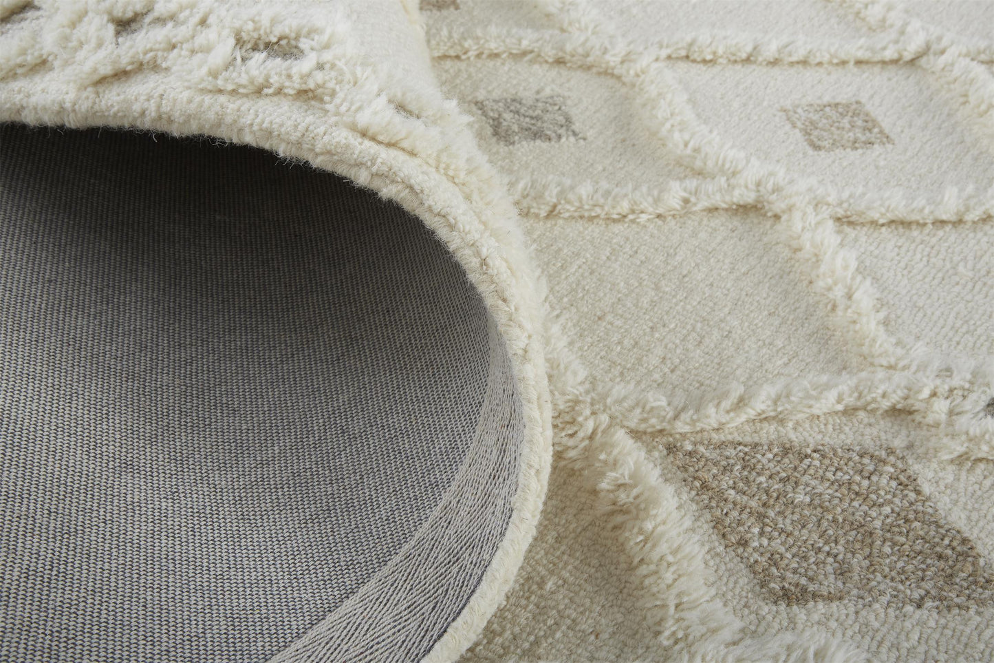 Anica Transitional/Scandinavian/Farmhouse Ivory/Tan/Silver Area Rug