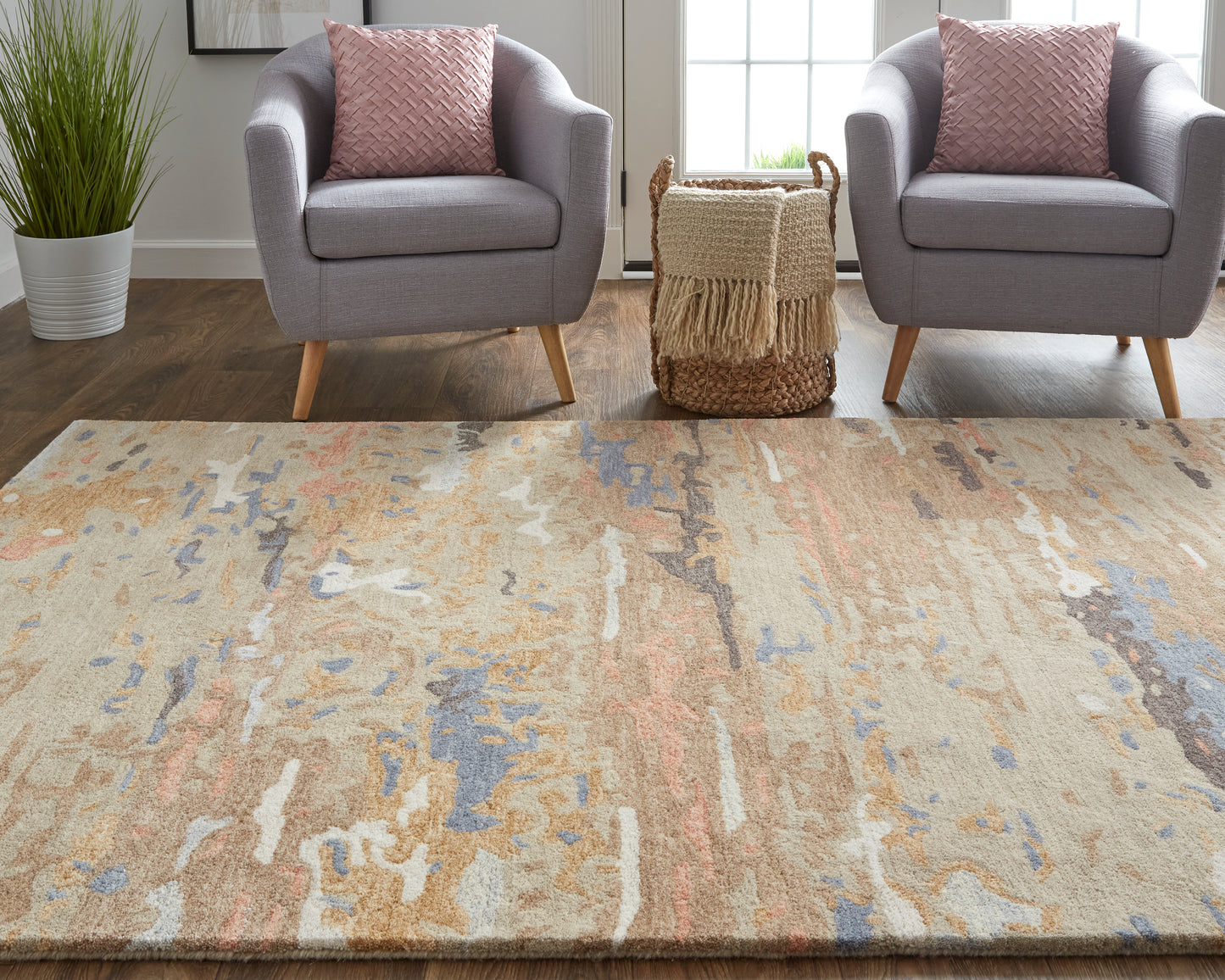 Everley Modern/Casual Tan/Blue Accent Rug