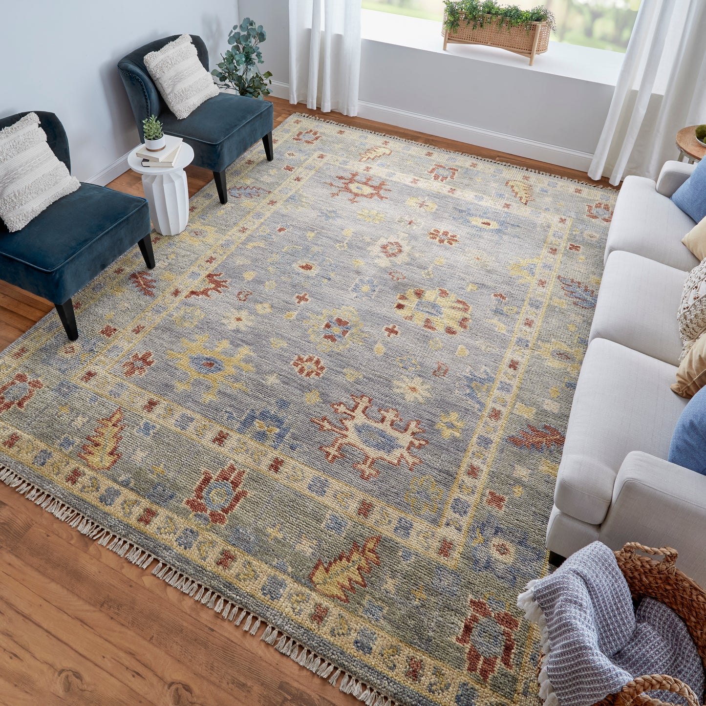 Fillmore Traditional/Classic Blue/Taupe/Gray Accent Rug