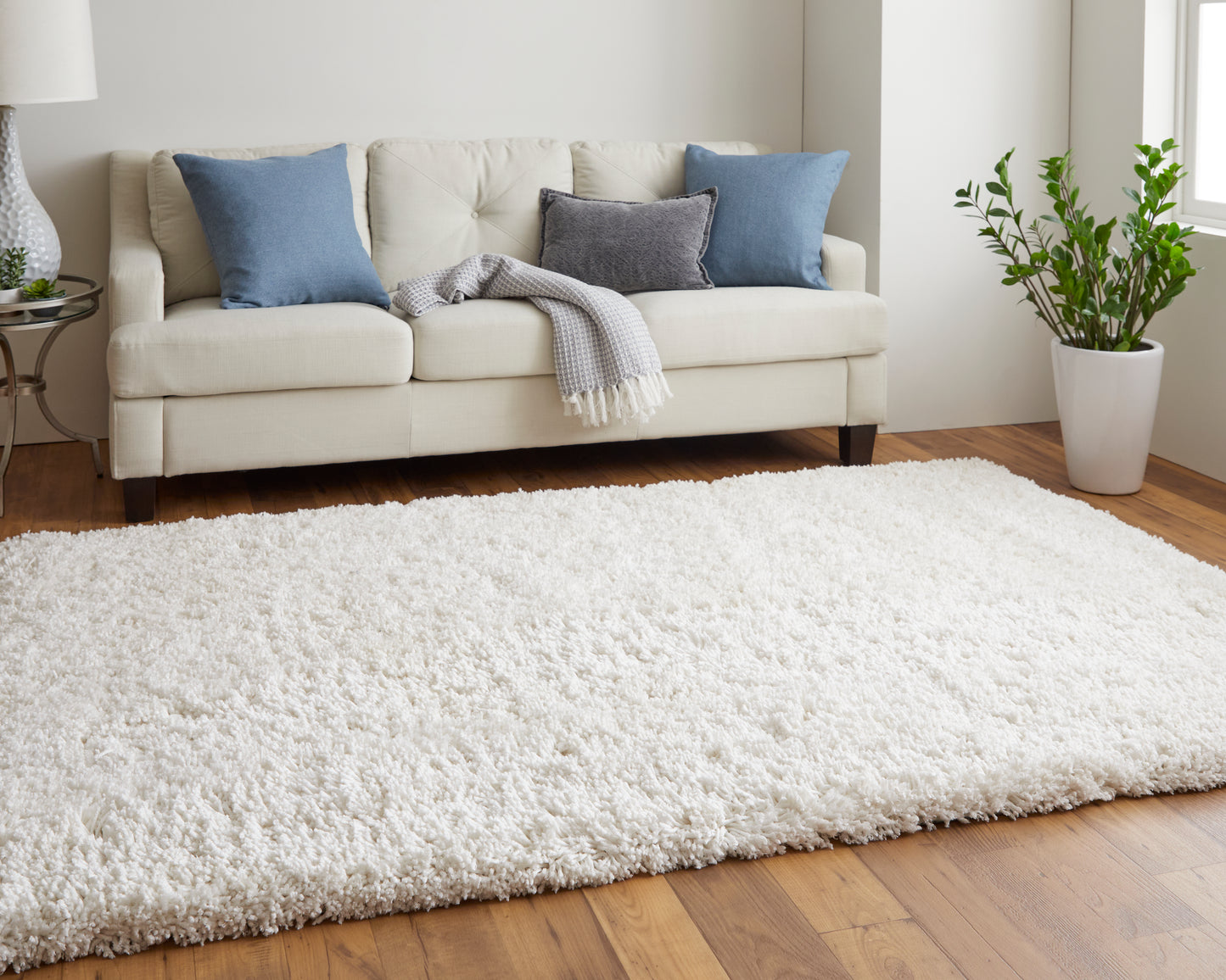 Stoneleigh Modern/Luxury & Glam/Casual Ivory/White Area Rug