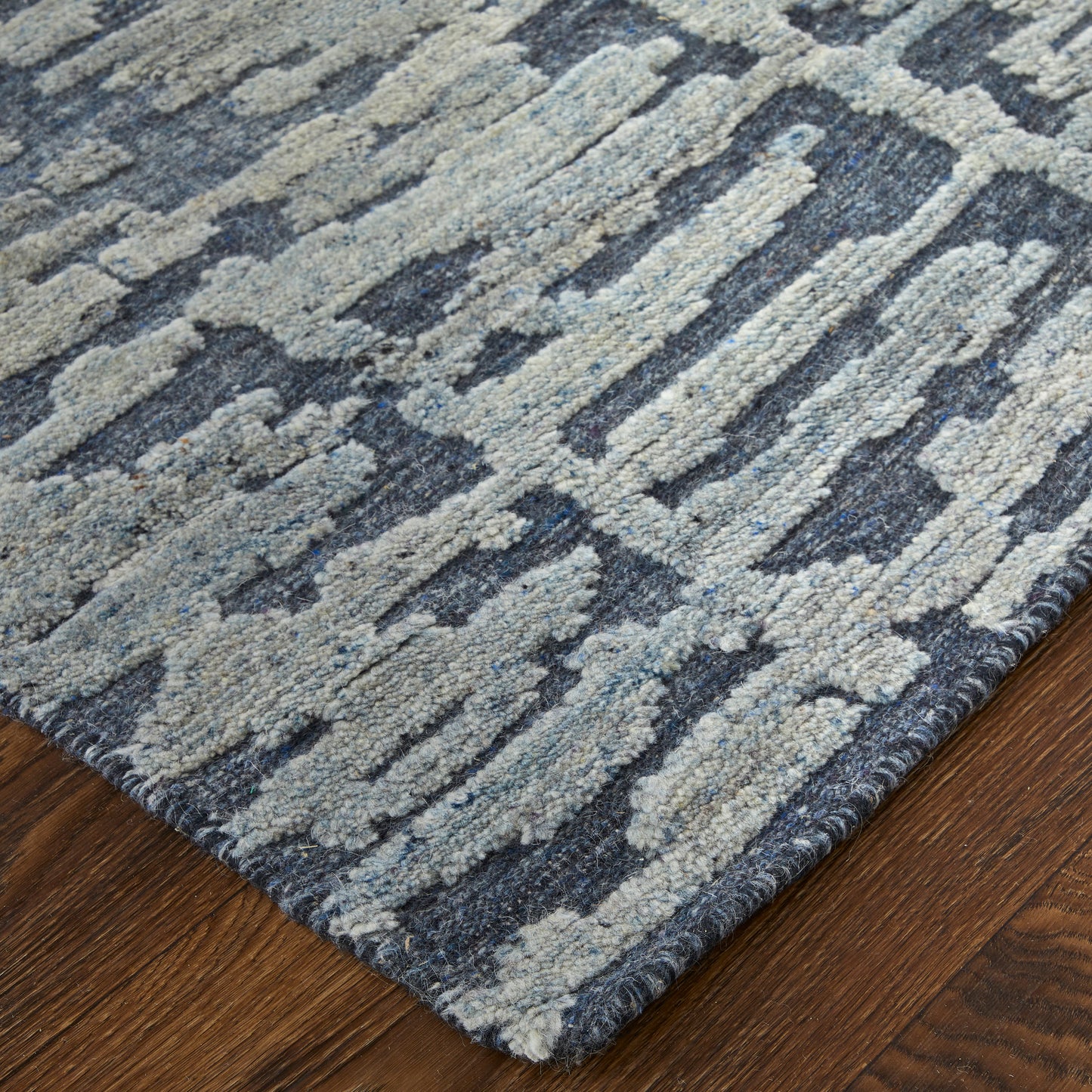 Berwyn Modern/Casual Blue/Silver/Gray Area Rug