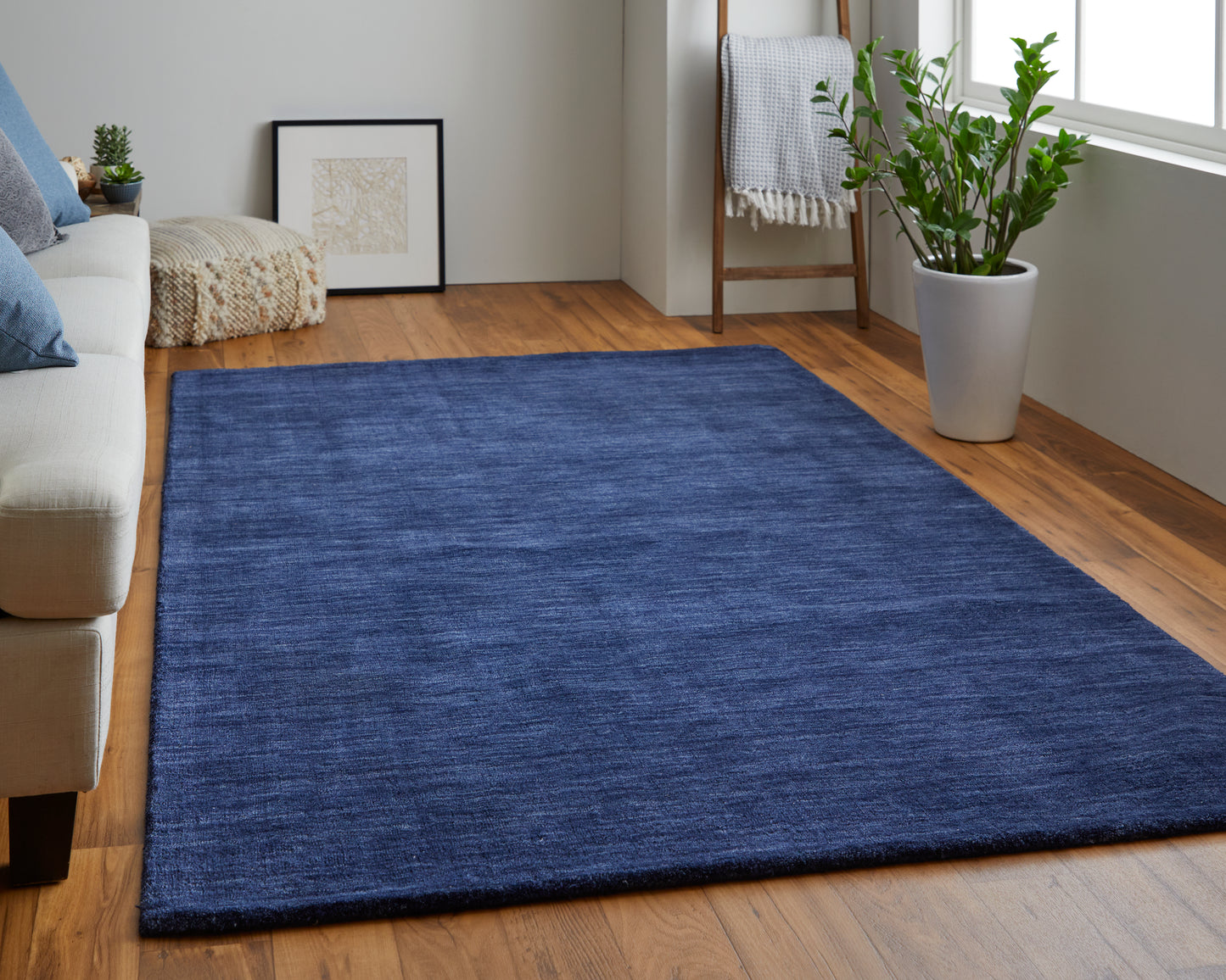 Luna Modern/Casual Blue Round Rug