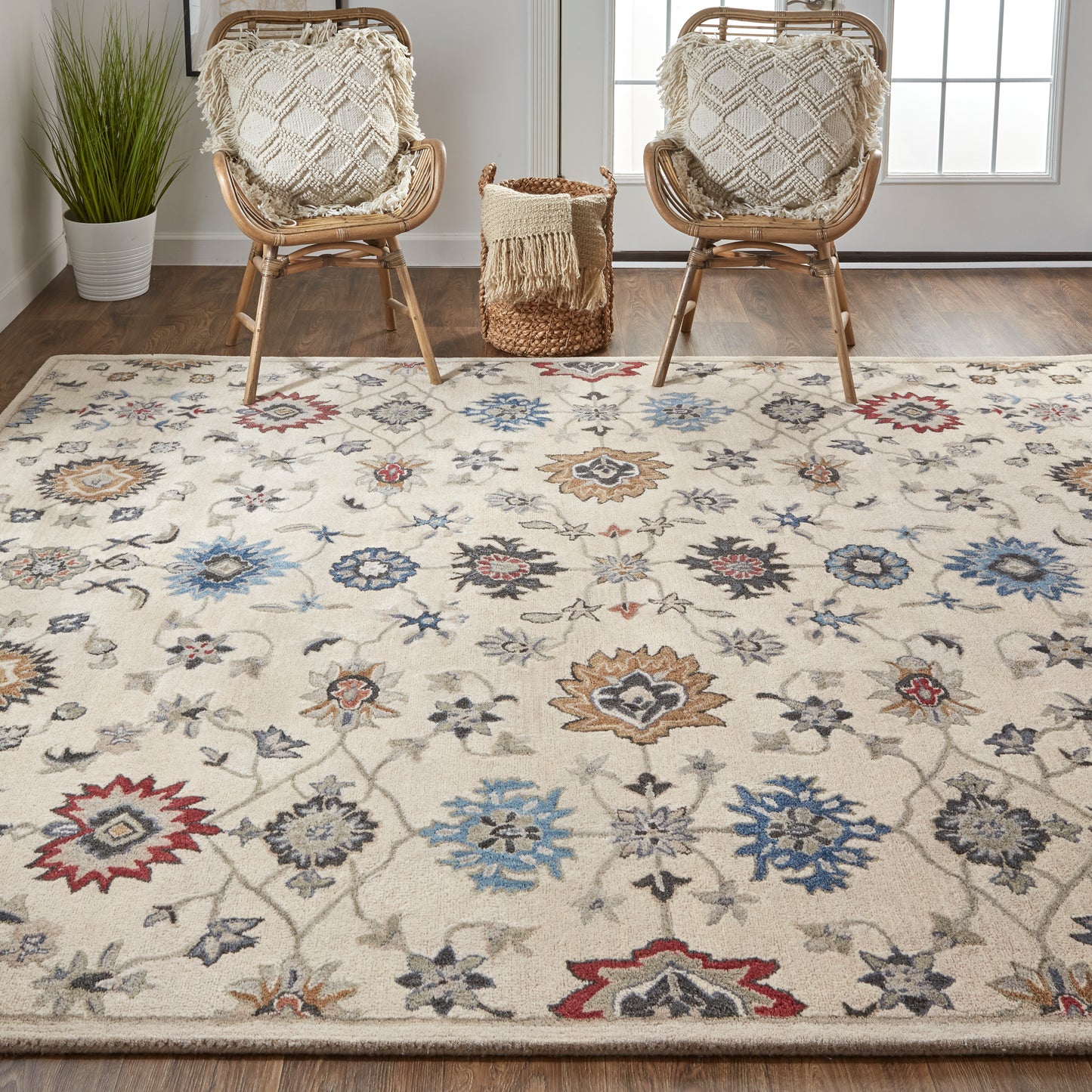 Rylan Transitional/Casual/Classic Ivory/Blue/Tan Area Rug